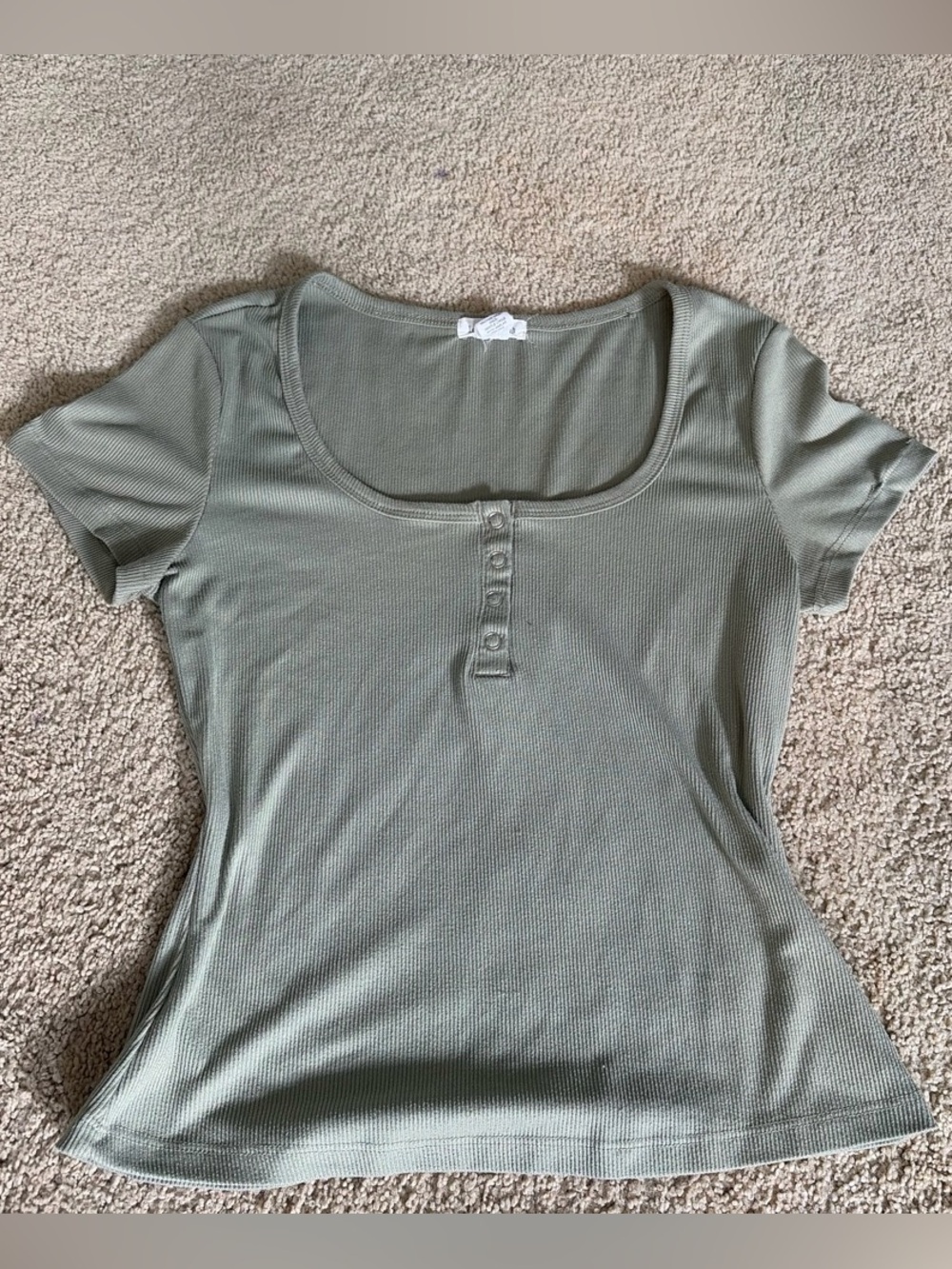 Love Scoop Neck Ribbed Henley Top in Sage Green